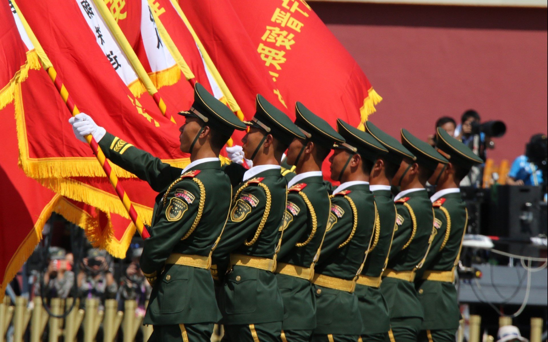 开云体育-_趣味运动会：家庭参与的快乐时光_，家庭趣味运动会作文