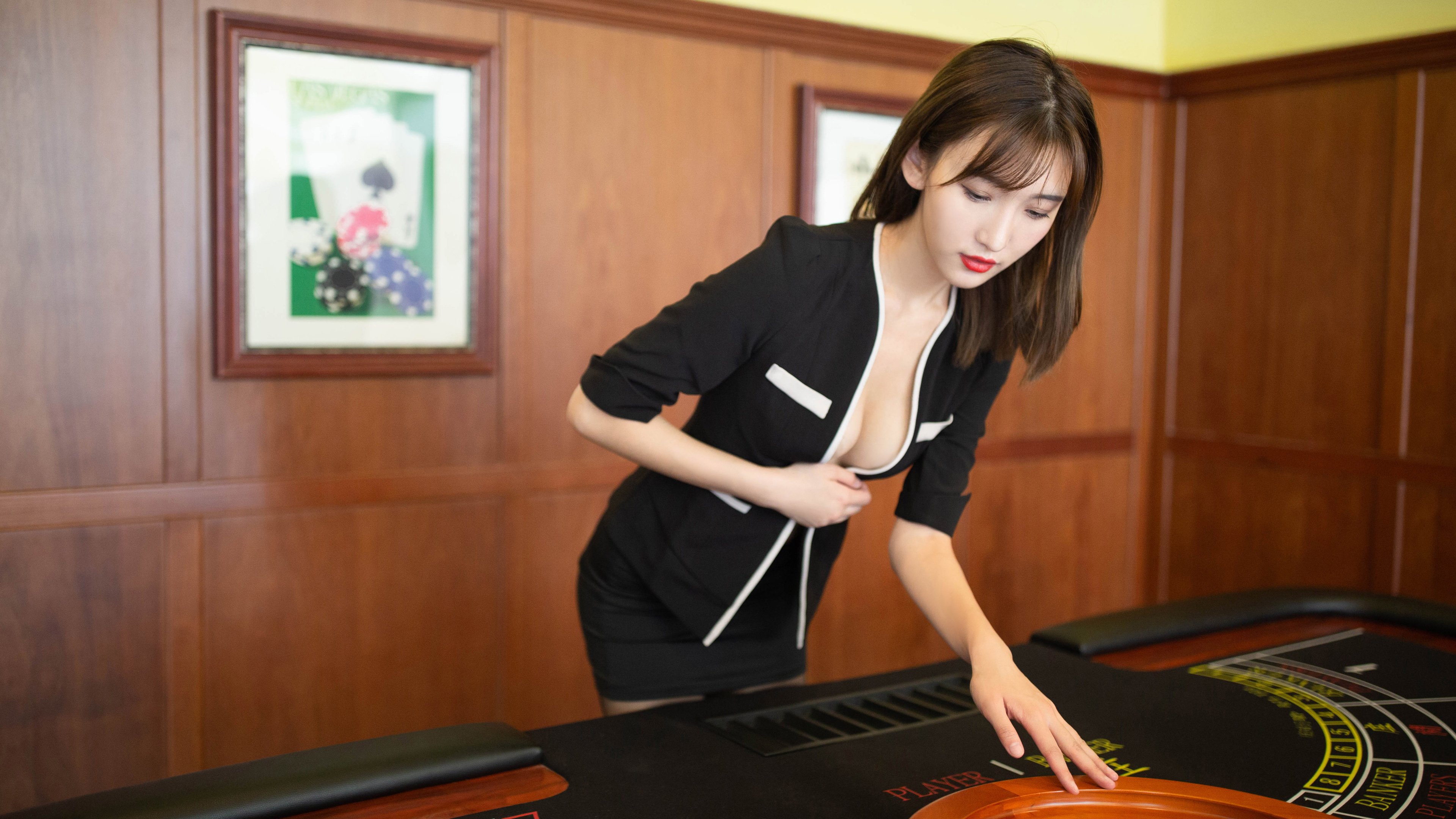 开云体育APP下载-德甲比赛精彩纷呈，关键扑救扭转战局，德甲赛制介绍