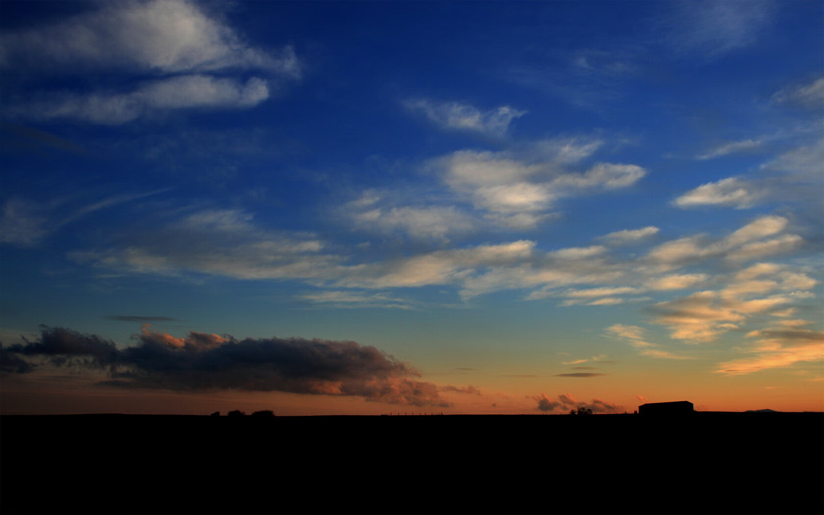 挪威队在大赛中斩获胜仗,闯入决赛阶段,挪威球队