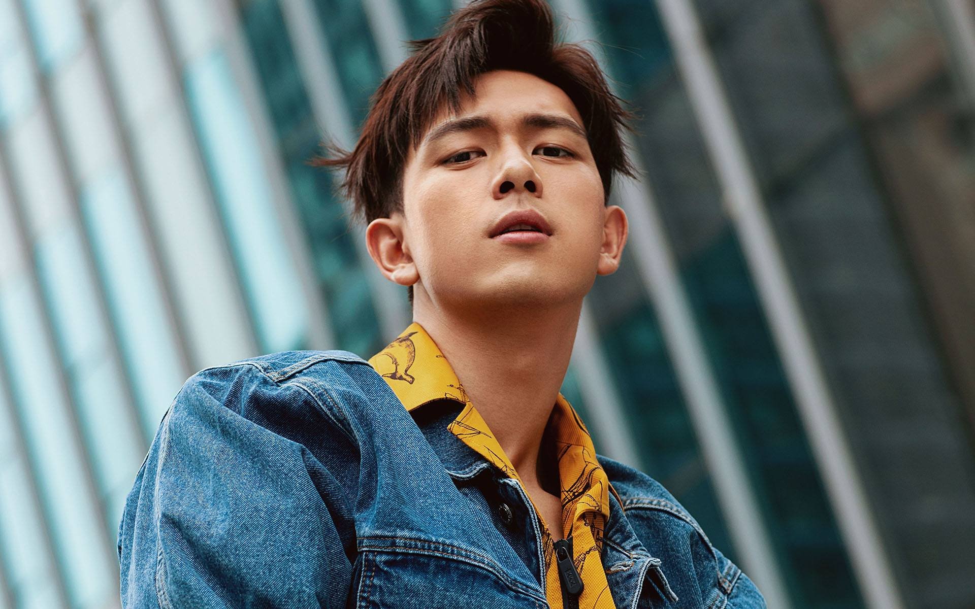 开云中国-拜仁慕尼黑客场2-1战胜奥格斯堡，继续保持不败，拜仁慕尼黑4231